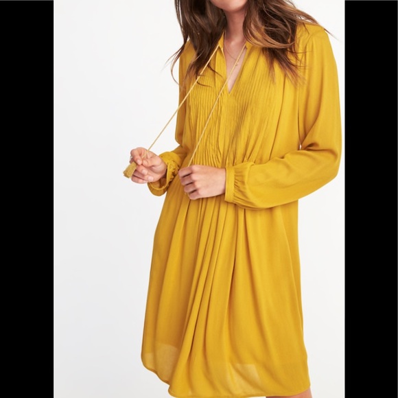 Old Navy Dresses & Skirts - NWT peasant style dress from Old Navy